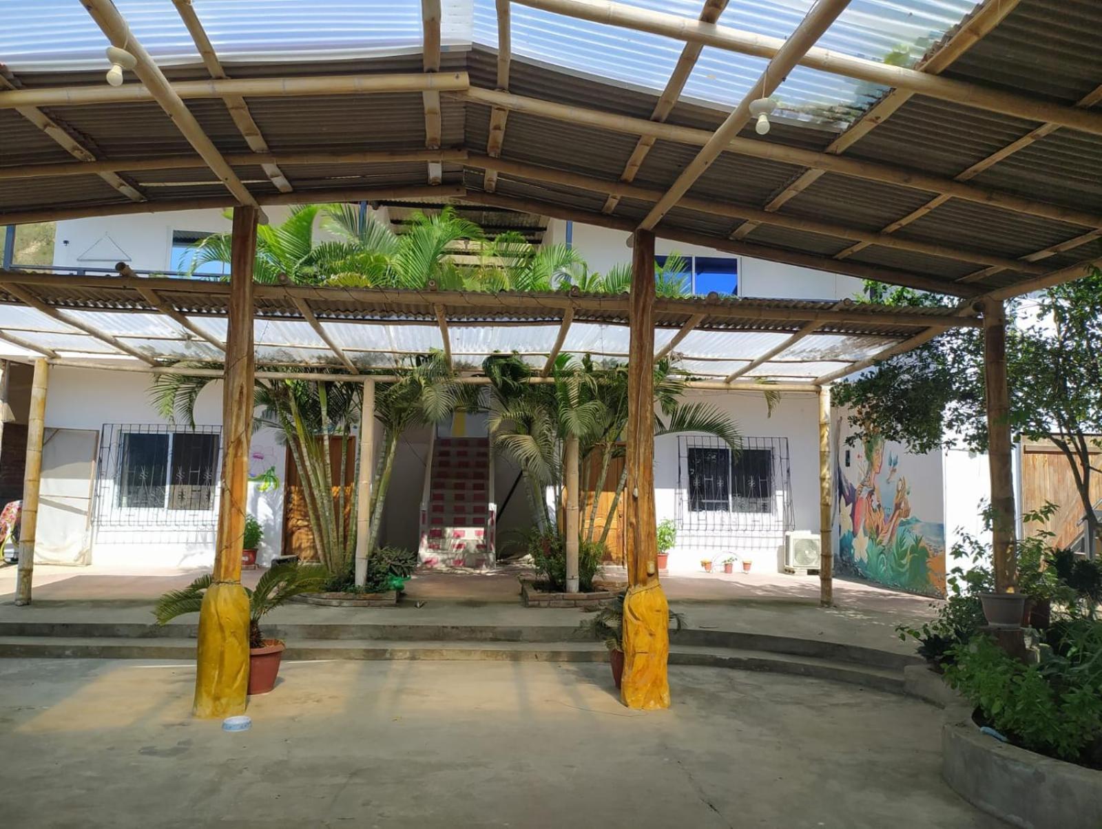 Hosteria Del Puerto Puerto López Eksteriør billede
